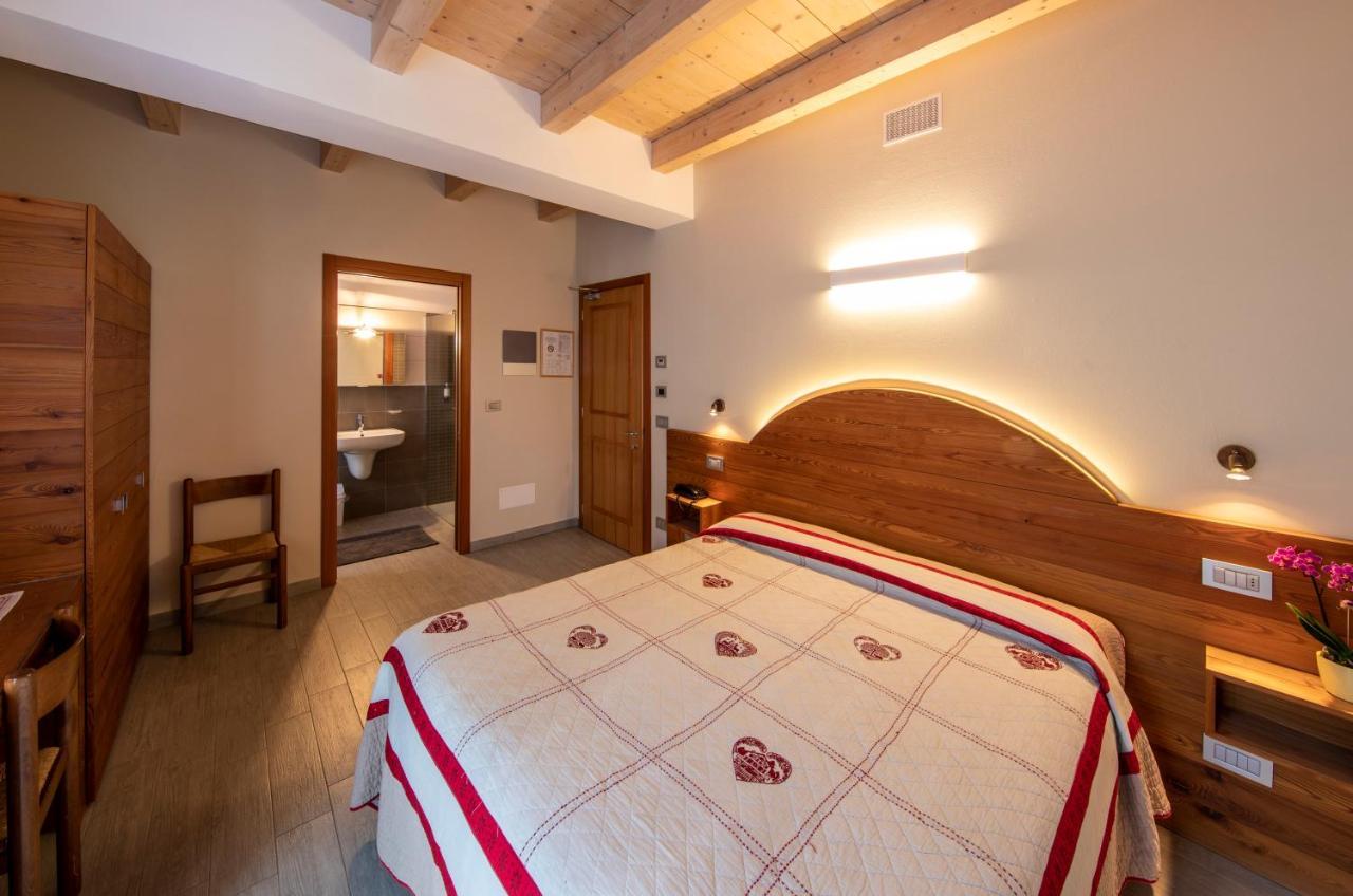 Albergo Edelweiss - Larespa Crodo Eksteriør billede